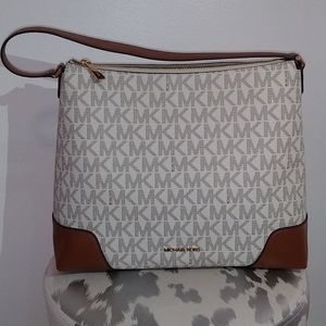 Michael Kors Crosby Shoulder Bag